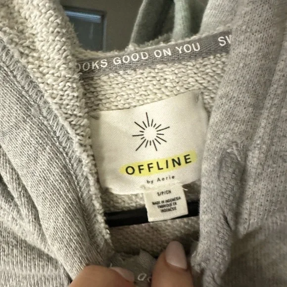 Aerie Light Gray Cozy cropped Zip-Up Hoodie - Picture 3 of 4